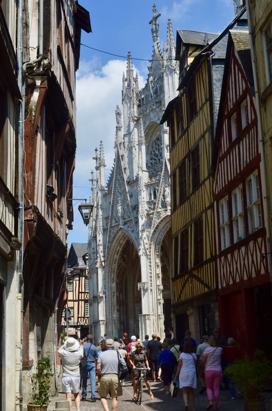 Walking tour of Rouen